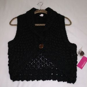 🙌BOGO🙌$10🙌XHILARATION CROP SWEATER VEST